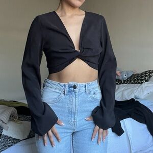 ❤️‍🔥SOLD❤️‍🔥 H&M Black Tie-Back Women's Top